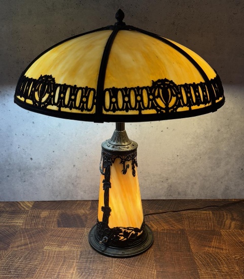 Arts & Crafts Slag Glass Table Lamp
