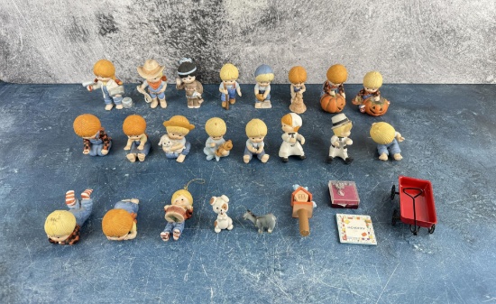 Enesco Country Cousins Porcelain Figurines