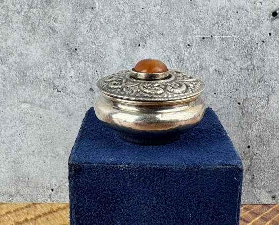 .900 Silver Carnelian Snuff Pill Box
