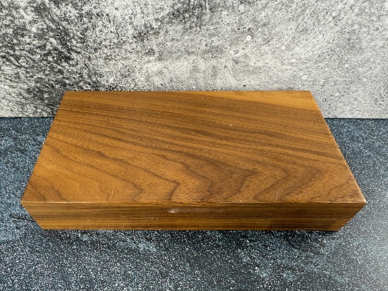 Walnut Gerber Presentation Knife Box