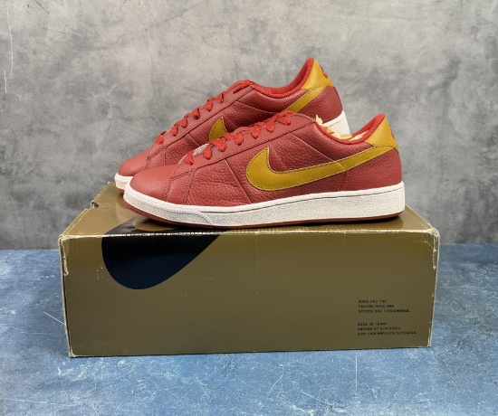 Nike Air Classic SB 310704-671 Size 12 New in Box