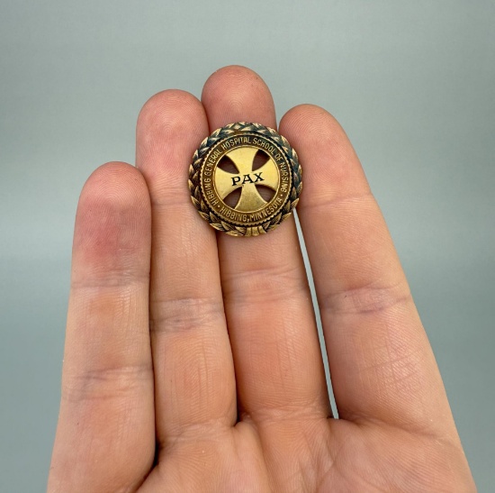 Hibbing General Hospital School of Nursing Medal
