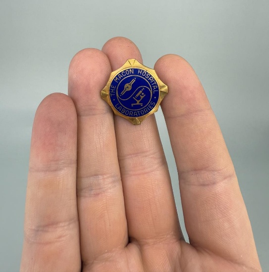 The Macon Hospital Laboratories Medal