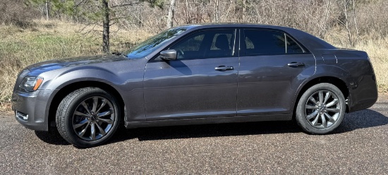 2014 Chrysler Model 300 S AWD Sedan Car