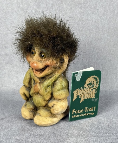 Fosse Troll Figurine