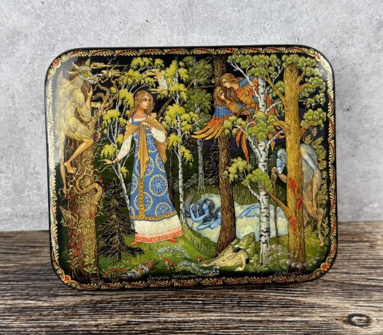 2002 Russian Vasilisa The Beautiful Lacquer Box