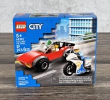 Lego City 60392 Police Bike Car Chase