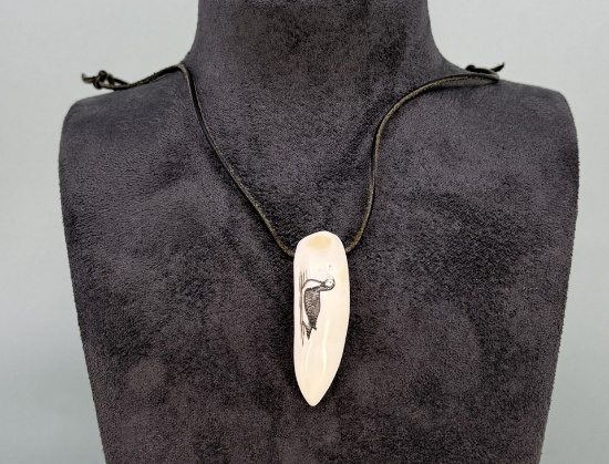 Alaskan Eskimo Inuit Scrimshaw Puffin Necklace