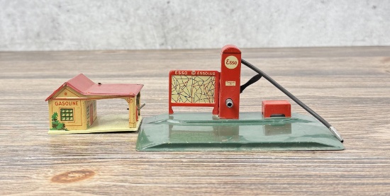 Tippco Esso Standard Gas Station Tin Toy