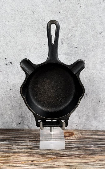 Griswold Cast Iron Mini Skillet Ashtray 570a