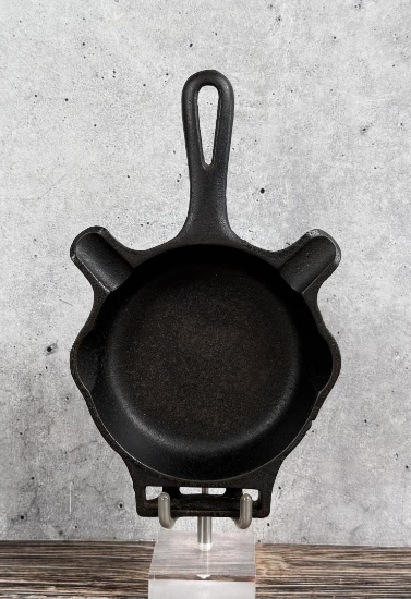 Griswold Cast Iron Mini Skillet Ashtray 570