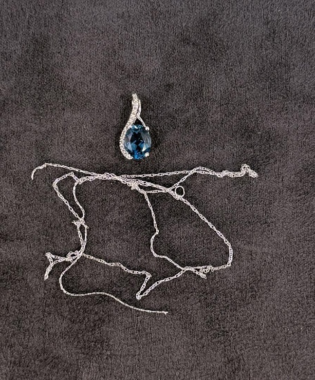 10K Gold Blue Topaz Pendant and Chain