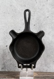 Griswold Cast Iron Mini Skillet Ashtray 570