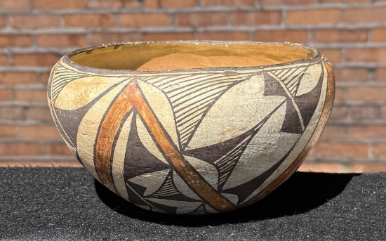 Acoma Pueblo Polychrome Chili Bowl Pot