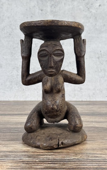 Luba Shankadi Maternity Stool
