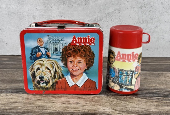 Aladdin Annie Metal Lunchbox
