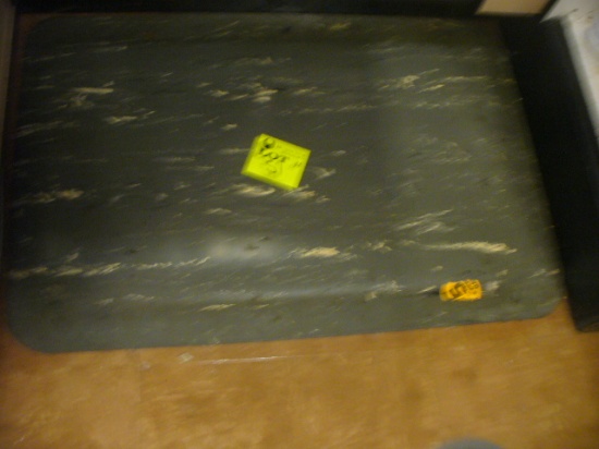 FATIGUE MAT 24 IN X 36 IN