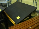 ADJUSTABLE PRODUCE TABLE 4 FT