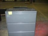 3 drawer gray metal cabinet (3'x1'7