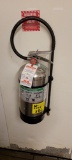 EXTINGUISHER FOR WET CHEMICAL FIRES