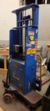 PALLET ELECTRIC STACKER