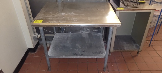 STAINLESS STEEL TABLE 40" X 30" WITH UNDERSHELF