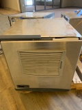 AIR COOLED SMALL CUBE ICE MACHINE