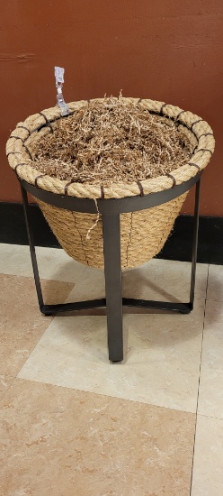 WICKER BASKET WITH METAL STAND 18"H