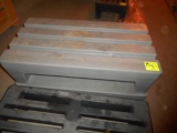 DUNNAGE PLASTIC 4 FOOT