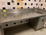 TABLE WITH BUILT IN SINK 81 X 30 X 36.5