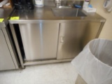 SS CABINET WITH SINK 4 FT WITH PAPERTOWEL & SOAP DISPENSERS