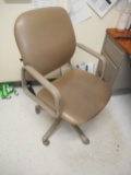 ROLLING OFFICE CHAIR W/ARMS