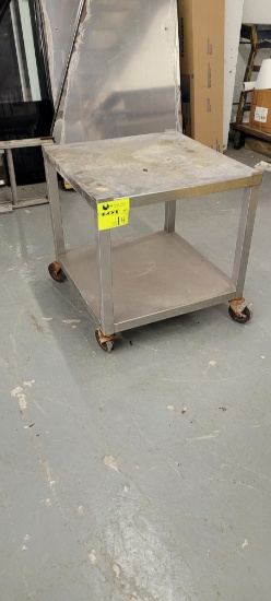STAINLESS STAND WITH WHEELS 24 X 24 X24.5H