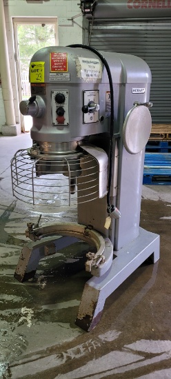 FLOORSTANDING MIXER 60 QT WITH GAURD DATE CODE PW