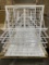 8FT X 4FT X 5FT RUG WIRE FIXTURE POWDERCOAT DISPLAY WHITE WITH MARSEILLE OAK TOP