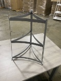 METAL 3 TIER EASEL 13IN X 21.5IN POWDERCOAT STARDUST SILVER 1 PER CARTON