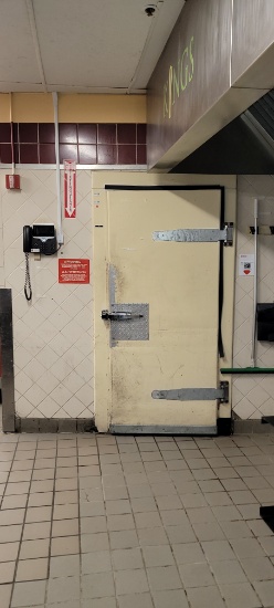 WALK IN COOLER 11 X 7