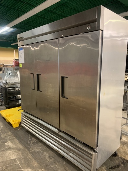 FREEZER SS 3 DOOR, NEEDS REPAIR
