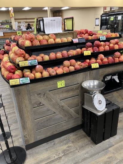 6’ x 6’ produce table with plastic display risers