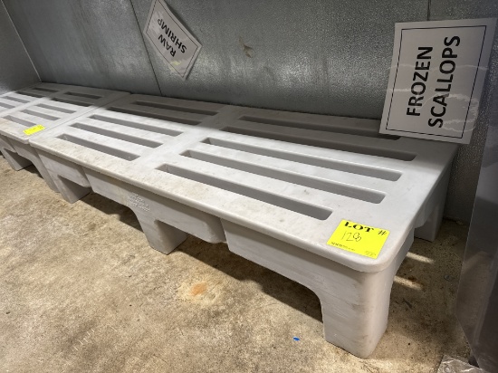 Molded dunnage rack 60" x 22" x 12"