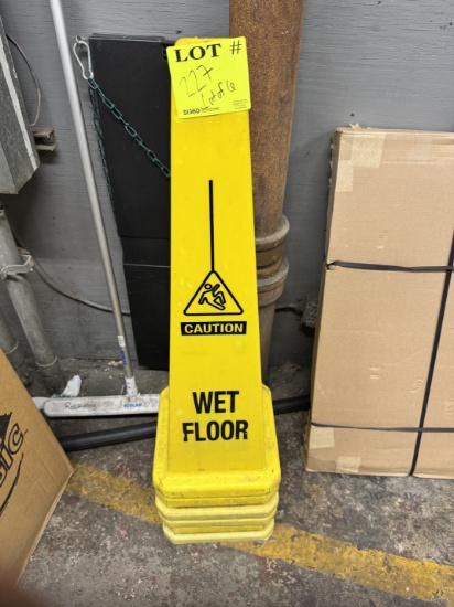 Wet floor sign - lot of 6