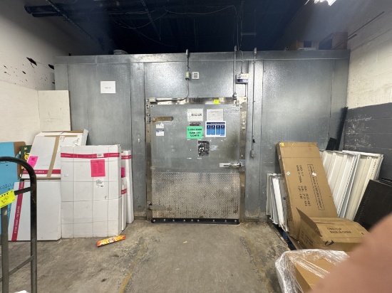 Walk in cooler w/ wall mounted shelving - 16.5’ x 13.5’ x 9.5’