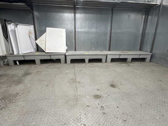 Molded dunnage rack 60" x 22" x 12"