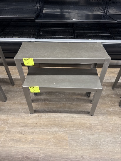 Metal display nesting tables - lot of 2