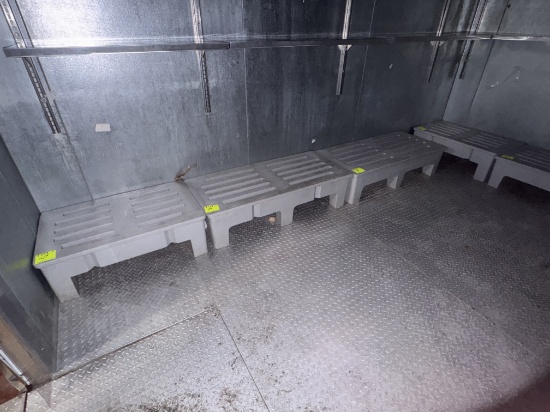 Molded dunnage rack 48" x 22" x 12"