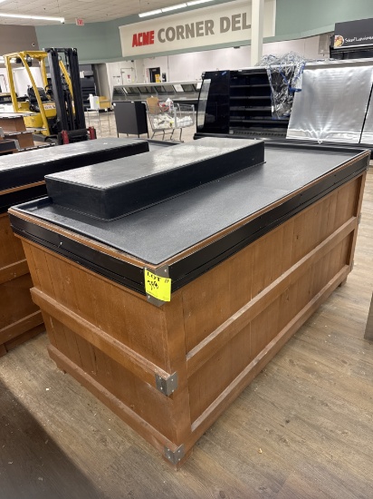 Produce side table - 6’ x 3’ x 3'