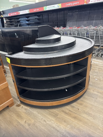 1/2 Circle table - 6’ x 3’ x 3'