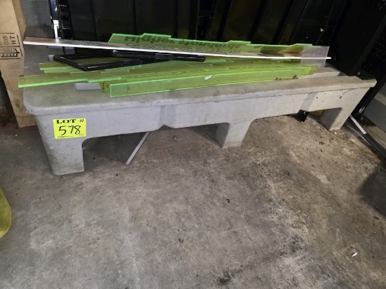 Molded dunnage rack 60" x 22" x 12"