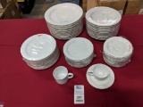 Arctic White Dinnerware Set - 7 piece