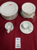 Arctic White Dinnerware Set - 4 piece